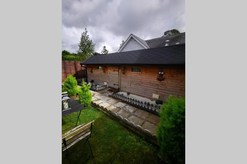 Lazy Lodge Glamping Pod With Hot Tub Port Laoise Exterior foto